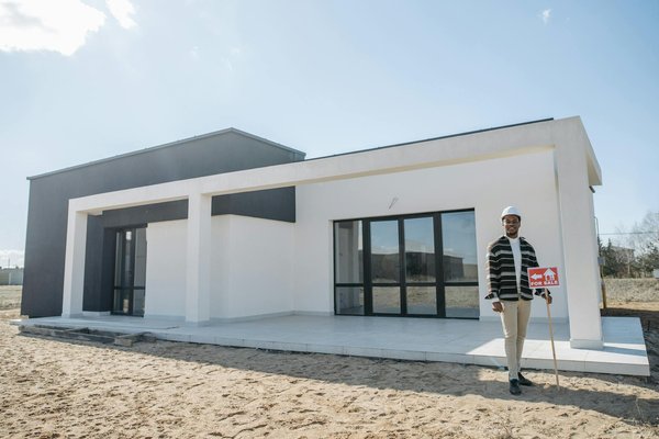 Transform Your UK Attic into a Cozy and Chic Retreat: Top Design Tips for a Dreamy Bedroom